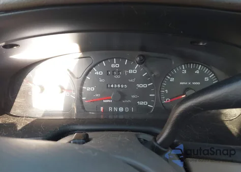 2000 Ford Taurus Se z USA, uszkodzony, nr VIN 1FAFP53U2YG214613